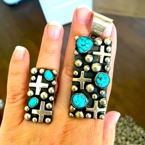 Navajo sterling silver turquoise chimney butte ring
